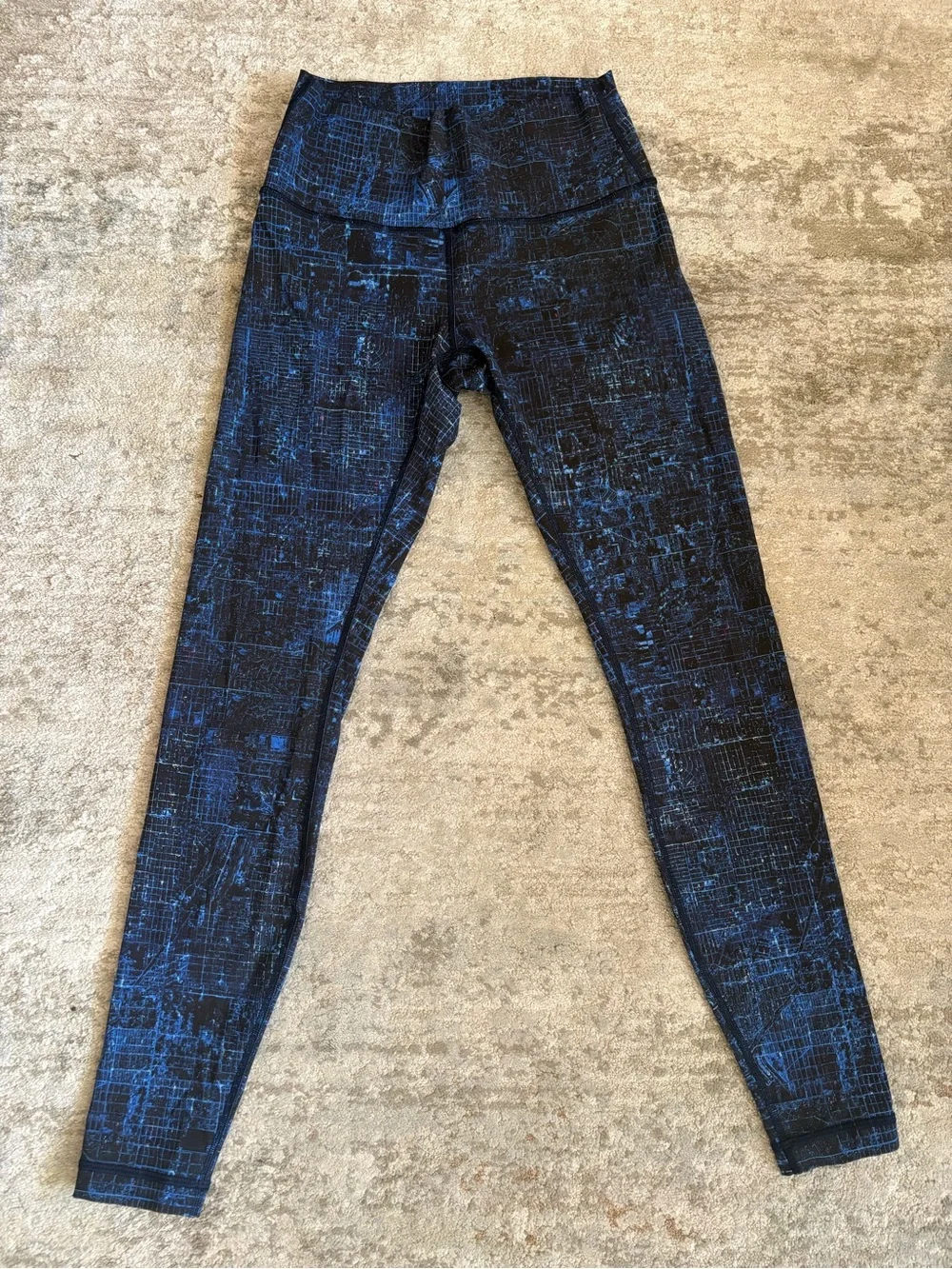 Lululemon High-rise Blue & Black Multi-colored Leggings Inside Pocket Size 6
